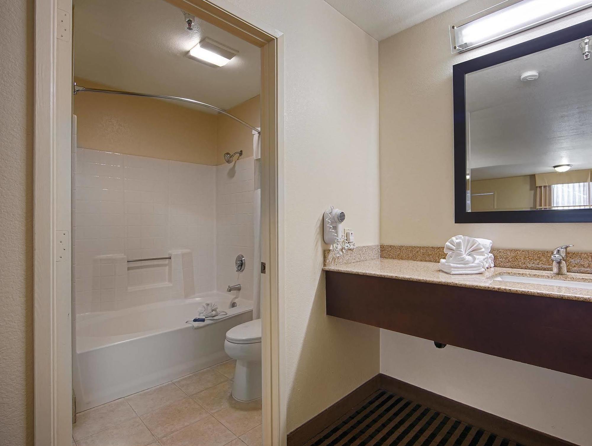 Best Western Marina State Beach Esterno foto